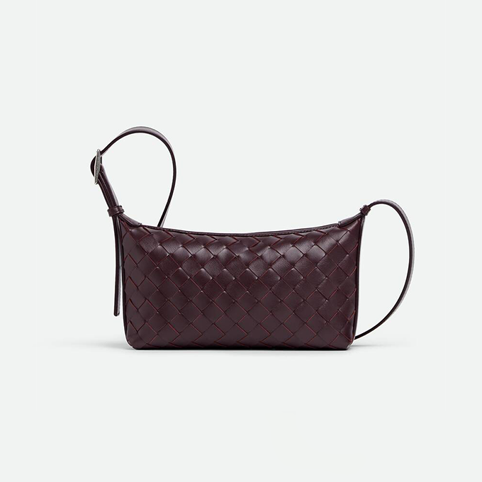 bottega veneta traveler intrecciato leather mini zip crossbody pouch #844018
